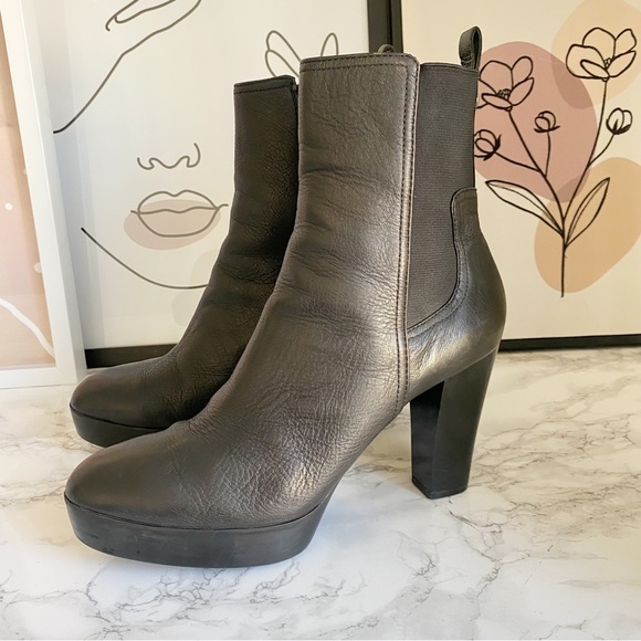 Donald J Pliner Milan Platform Leather Heeled Ankle Boots 10 - Picture 3 of 13